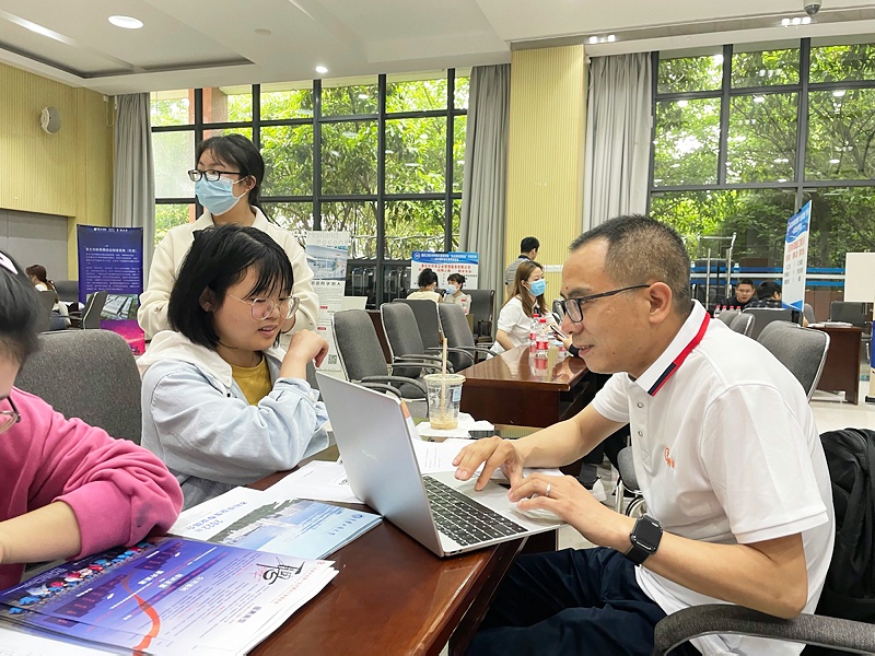 五四青年節(jié)，致敬青春不負(fù)韶華