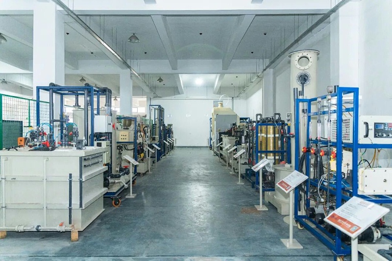 依斯倍受邀出席蘇州市新型工業化推進會暨“AI+制造”創新發展大會 (4)